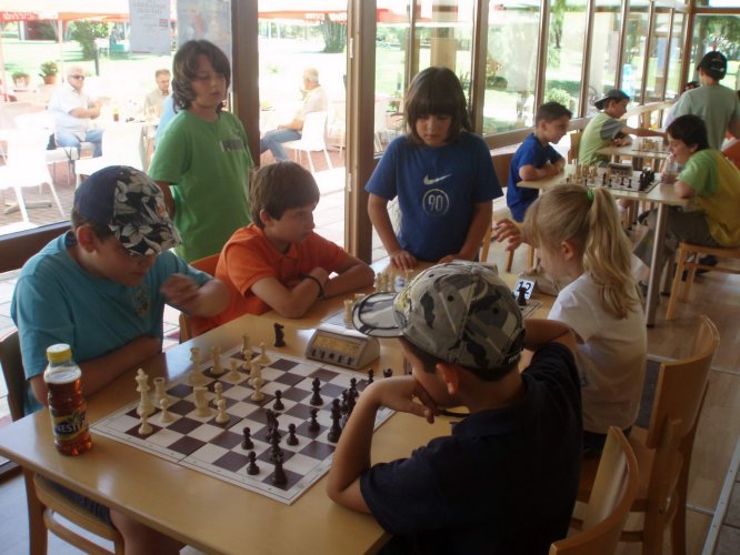 Views: 1,891
Rating: 0/5
Total votes: 0
Downloads: 348
Added: 18.06.09
1500x1125 (205.0 KB)